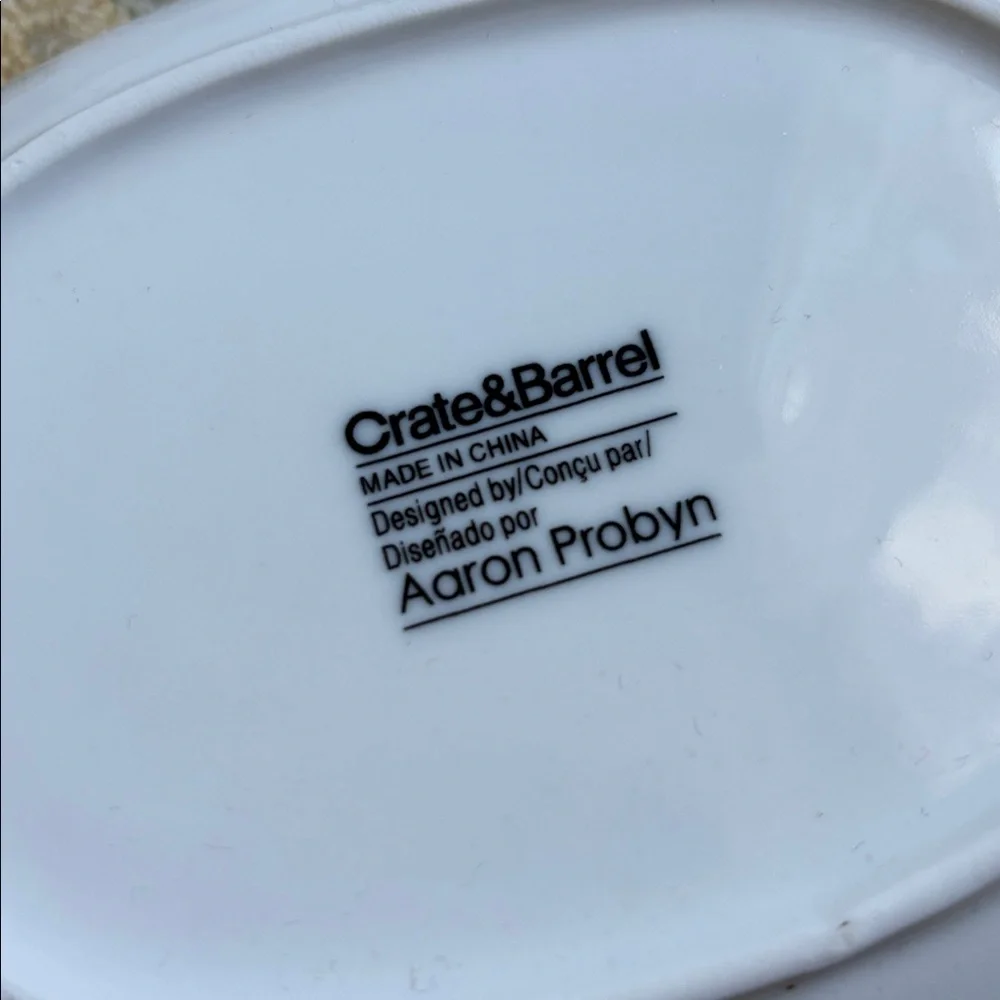 Aaron Probyn x Crate&Barrel White Ceramic serving dish EUC